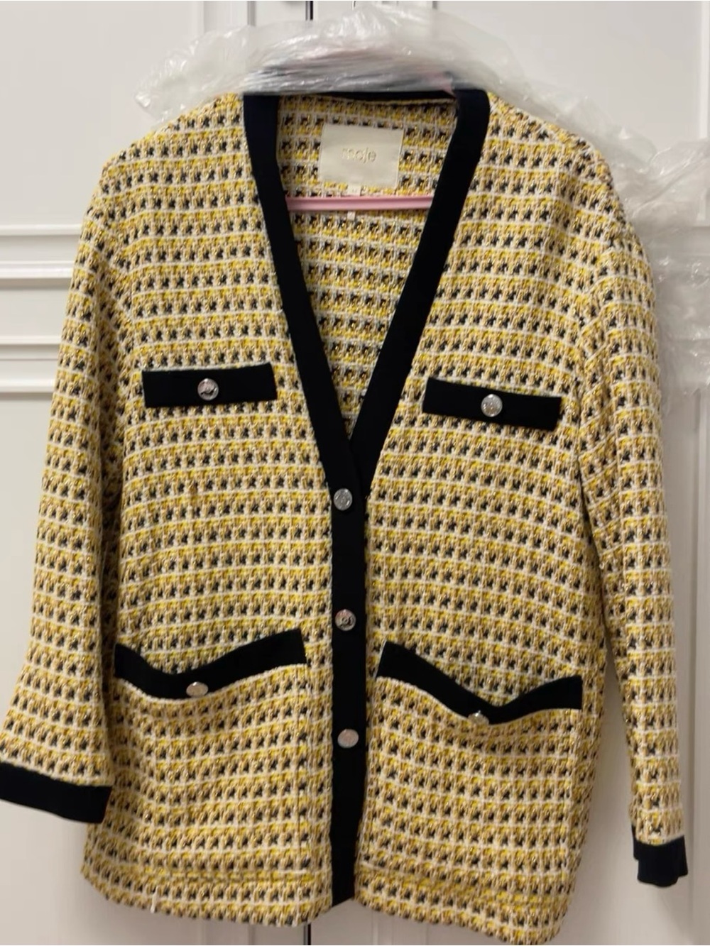 Authentic Like New Maje Vega tweed cardigan - Picture 3 of 8